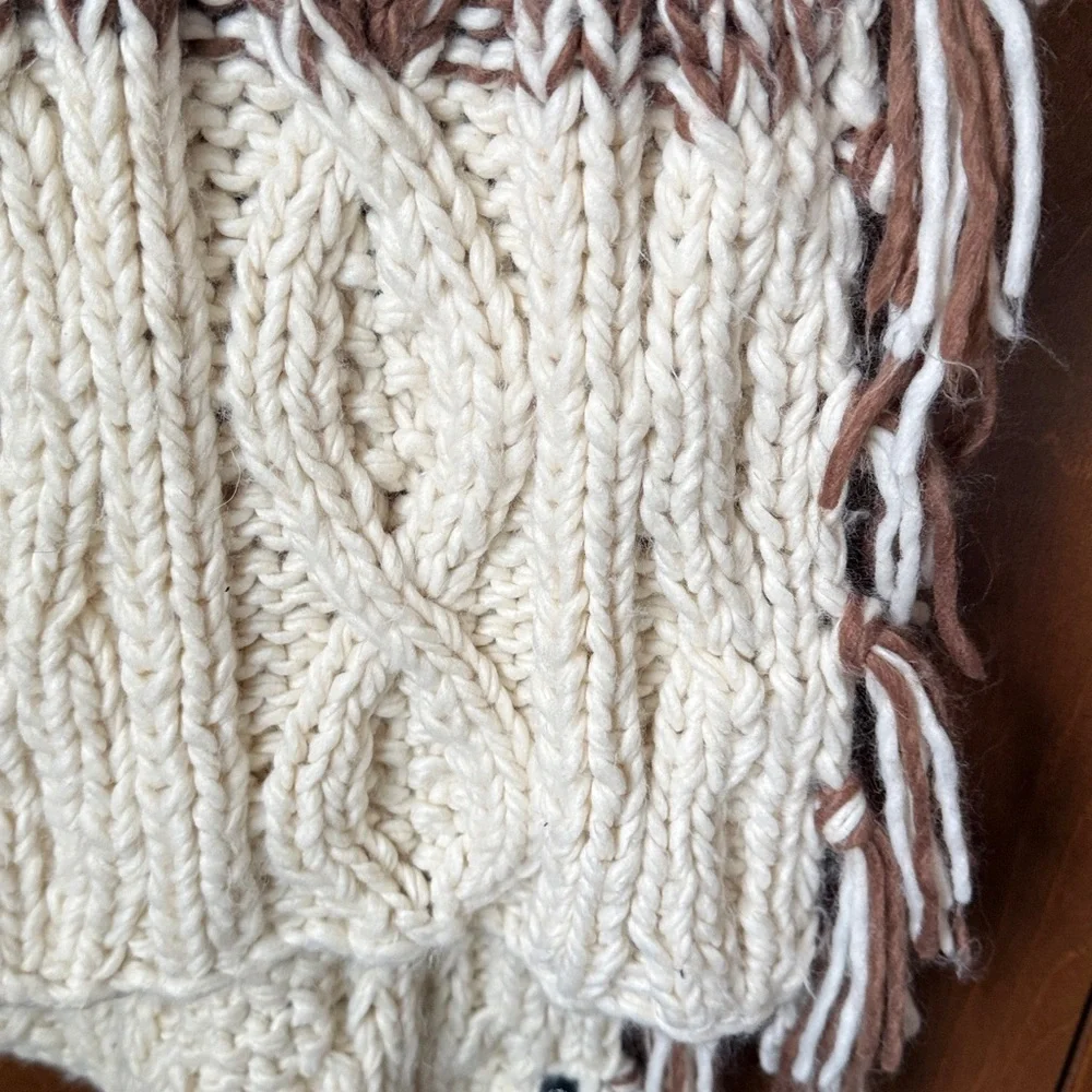 Treasure & Bond Chunky Two-Tone Brown and Cream Cable Knit Fringed Scart